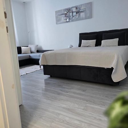 Martina Apartman Bekescsaba Εξωτερικό φωτογραφία